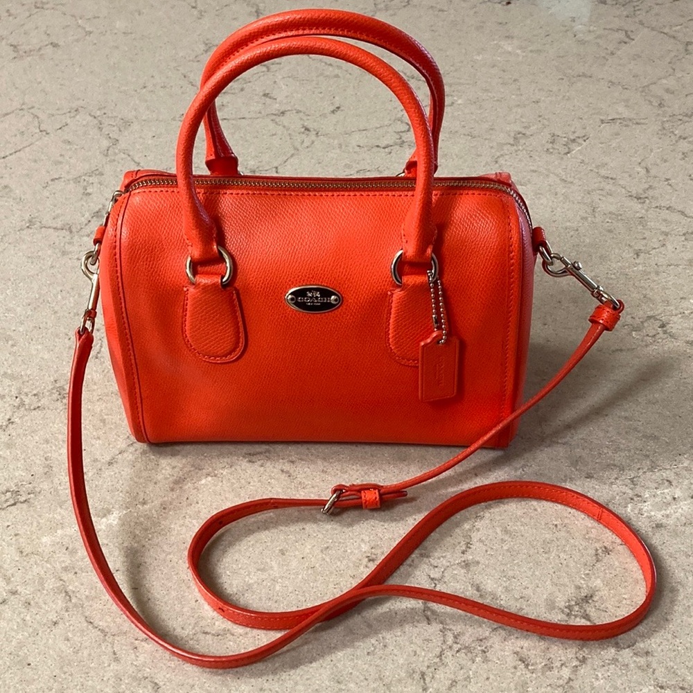 Coach | Coral Bennet mini crossbody with strap